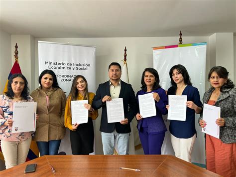 MIES firma convenio con Casmul para atender a 288 niñas y niños de Loja