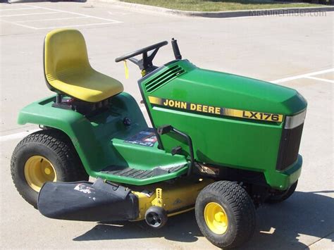 1994 John Deere Lx176 Lawn And Garden Tractors Machinefinder