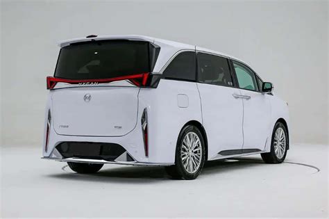 GAC Hycan V09 All Electric MPV Starts Pre Sale At 43 500 USD With 620