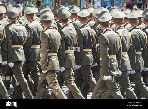 Army soldiers marching on military parade Stock Photo - Alamy