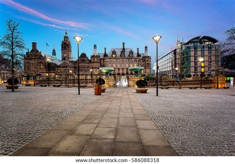 Sheffield Town Hall Building City Sheffield Stock Photo (Edit Now) 586088318