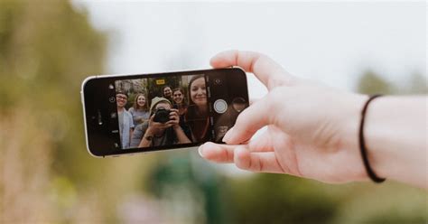 Poses Para Selfie 20 Dicas Para Tirar Fotos O Celular Eu Total