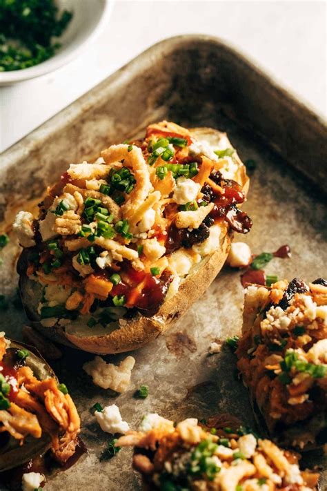Meow Recipes: Loaded BBQ Baked Potatoes