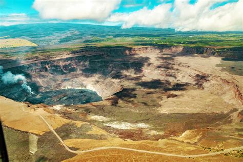 Big Island Volcano Deluxe Helicopter Tours On Island Of Hawaii