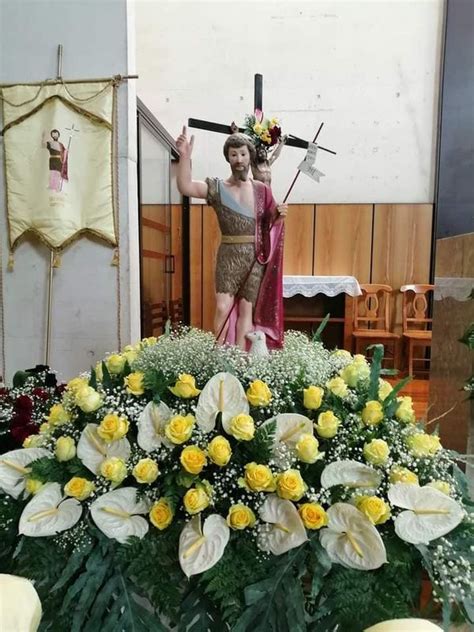 O Mundo Das Flores Andores da procissão em honra de Santa