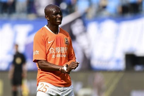 St Phane Mbia De Retour Sur Les Pelouses Ans