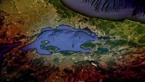 Marmara Denizi nde korkutan deprem İstanbul Balıkesir Bursa sallandı