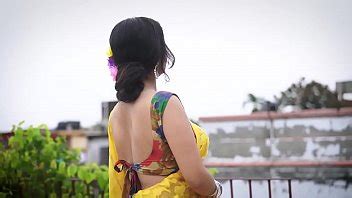 Caliente Bhabhi En Sari Mostrando Cosas Episodio XVIDEOS