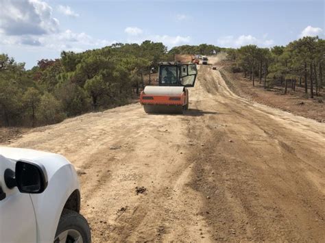 Driveway Grading And Graveling, Road Leveling And Gravel Installation, and Surface Grading And ...