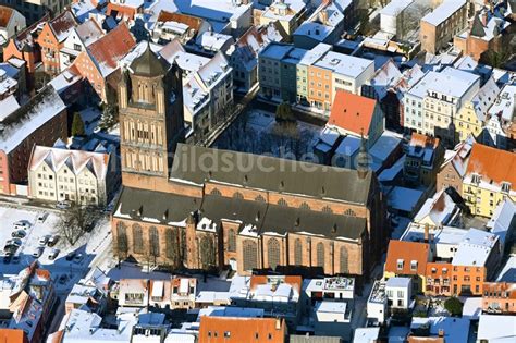 Luftaufnahme Stralsund Winterluftbild Kirchengebäude Kulturkirche St