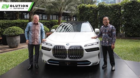 36 Mobil Listrik BMW I7 Siap Jadi Armada Di KTT Ke 43 ASEAN PLUS AutoFun