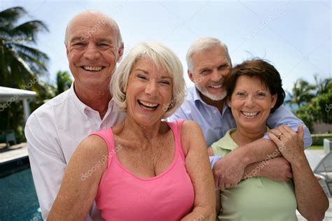 Parejas De Vacaciones Juntas Fotografía De Stock © Photography33