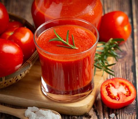 Beauty Benefits Of Tomatoes 7 Ways To Use This Vegetable For Glowing