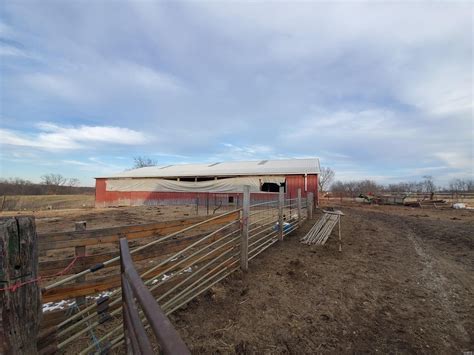 Circa 1998 Amish Farmhouse For Sale W Barn Outbuildings And Pond On 20