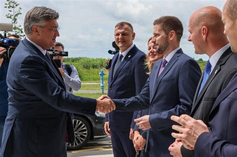 Gradona Elnik Radi Na Obilje Avanju Dana Osje Ko Baranjske Upanije