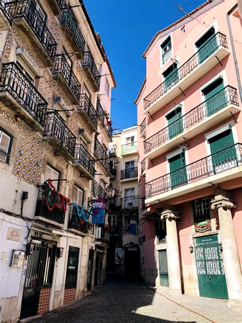 Bairros De Lisboa Alfama O Mais Tradicional E Pitoresco Da Capital