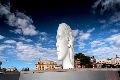 Modern Sculpture Titled Julia By Jaume Plensa Sune Located At The Plaza