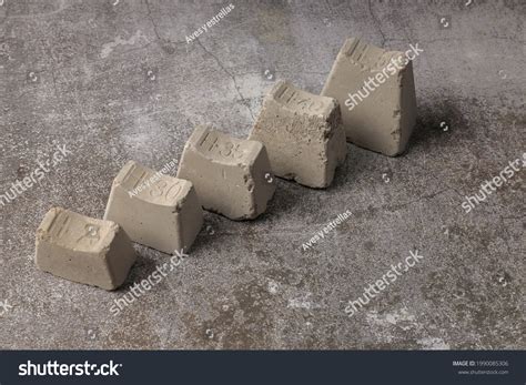 7 Rebar Spacers Concrete Block Walls Images, Stock Photos & Vectors ...