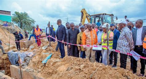 Sama Lukonde inspecte les principaux chantiers des routes menacées par