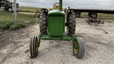 John Deere 2510 For Sale At Gone Farmin Fall Premier 2022 As F180 Mecum Auctions