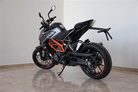 KTM DUKE 125 NOVA Mário Patrão