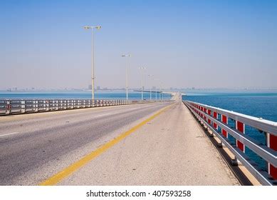 King Fahd Causeway Toll Road Bridge Stock Photo 407593258 | Shutterstock