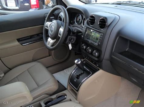 Dark Slate Graylight Pebble Interior 2011 Jeep Patriot Latitude X 4x4 Photo 49653625