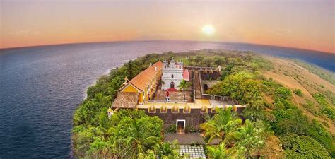 Fort Tiracol, Arambol (Goa) - Fort Tiracol Heritage Hotel - Holidify