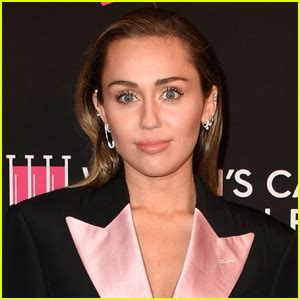 Miley Cyrus Responds To Backlash After Saying You Dont Have To Be Gay