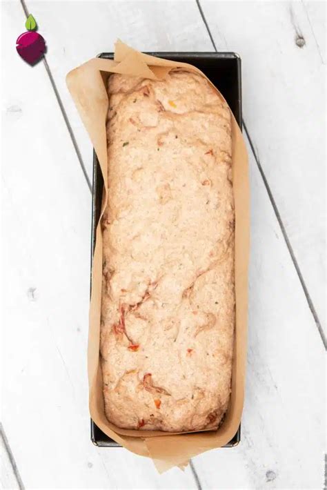 Dinkel Vollkorn Brot Mit Rosmarin Und Tomaten Deli Deluxe Vegan