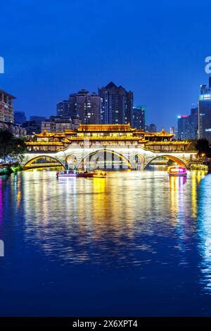 Chengdu China April 7 2024 Chengdu Anshun Bridge Over Jin River At