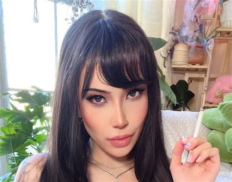 Girls In Lingerie Pics