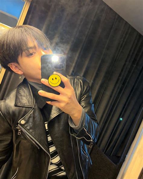 ATEEZ 에이티즈 Czech on Twitter INSTAGRAM NOVÝ PŘÍSPĚVEK Hong