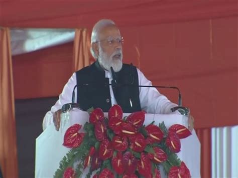 Pm Modi Inaugurates Water Projects In Ups Mahoba Worth Rs 3250 Crores