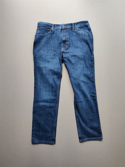 Wrangler Authentic Jeans (in Shorter Leg Sizes) – Ruler of London