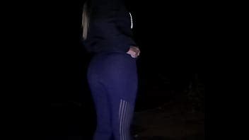 Profissional do sexo anal dando o cú na rua XVIDEOS