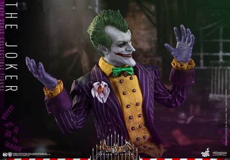 Hot Toys Shows Off Their Joker Action Figure From BATMAN ARKHAM ASYLUM GeekTyrant
