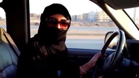 Saudi Women Driving: 2 Saudi women detained for driving in ongoing bid ...