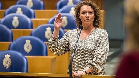 Sp Kamerlid Renske Leijten Wil Betere Bescherming Klokkenluiders