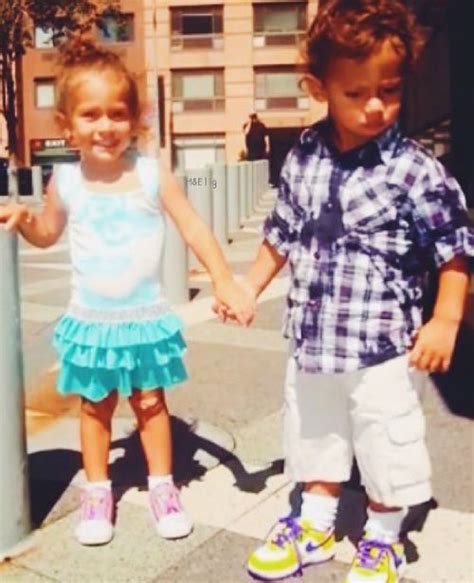 Maximilian David Muñiz Age, Height, Father, Twin, Mom, Family