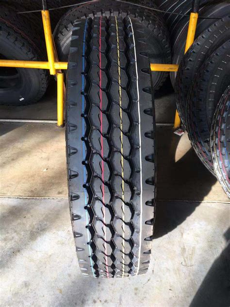 1000r20 Tyre 1100r20 Overload Tire Chinese Heavy Duty Truck Tyre