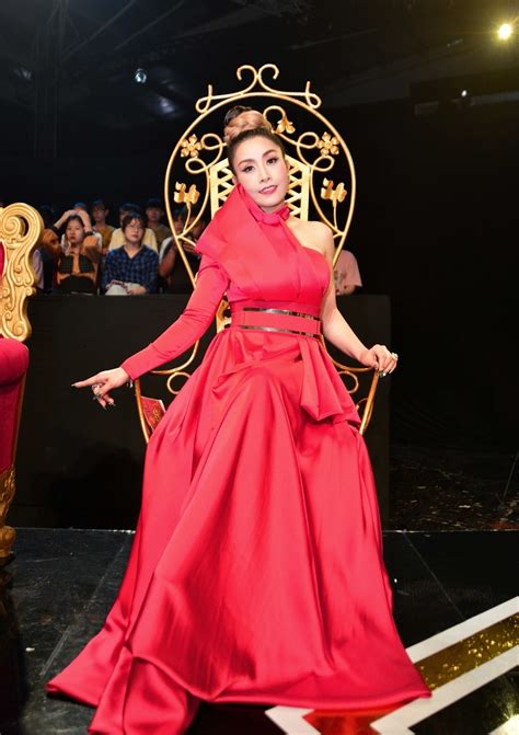 Ki U Oanh T I Kh Ng C N Hot V Gh G M Nh Ng Y X A Tv Show Vi T Gi I Tr