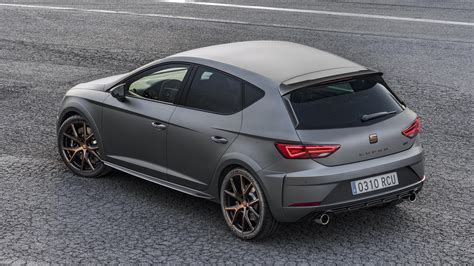 The Uk S Seat Leon Cupra Rs Have All Sold Out Top Gear