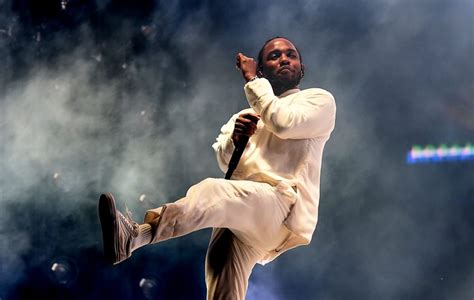 Kendrick Lamar announces tour dates in support of 'DAMN.' - NME