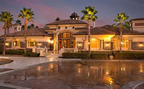 Standard Pacific Homes Debuts Innovative Home Designs At Two New