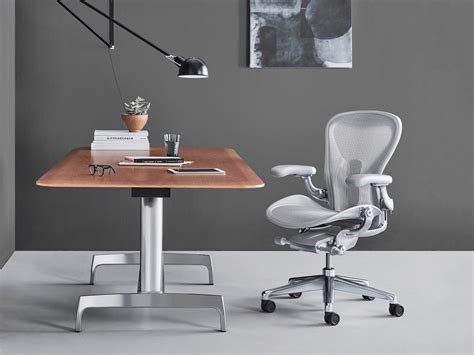 17 Best Office and Desk Chairs for Any Office | Man of Many