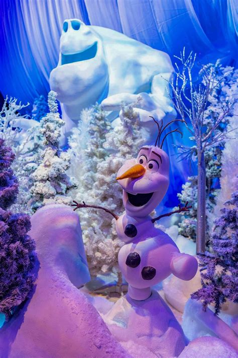 How to celebrate the holidays—and avoid the crowds—at Walt Disney World ...