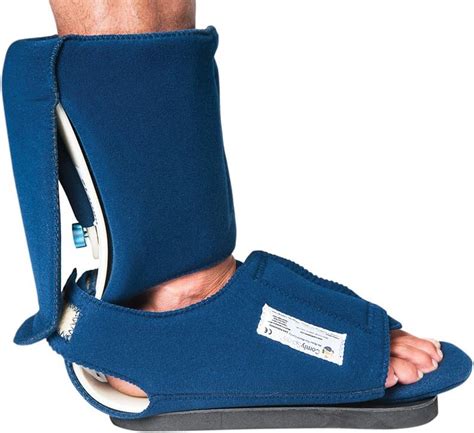 Amazon Comfy Ambulating Boot Splint Fits Up To A 16 In Men S Shoe