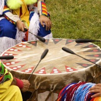 Understanding the History Behind Native American Drums – Tachini Drums