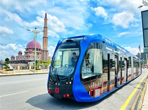 Free Rides On Art Trackless Trams In Putrajaya Till 31st July